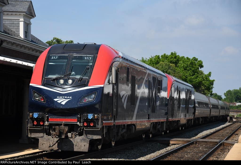 "Silver Star" approaches station stop